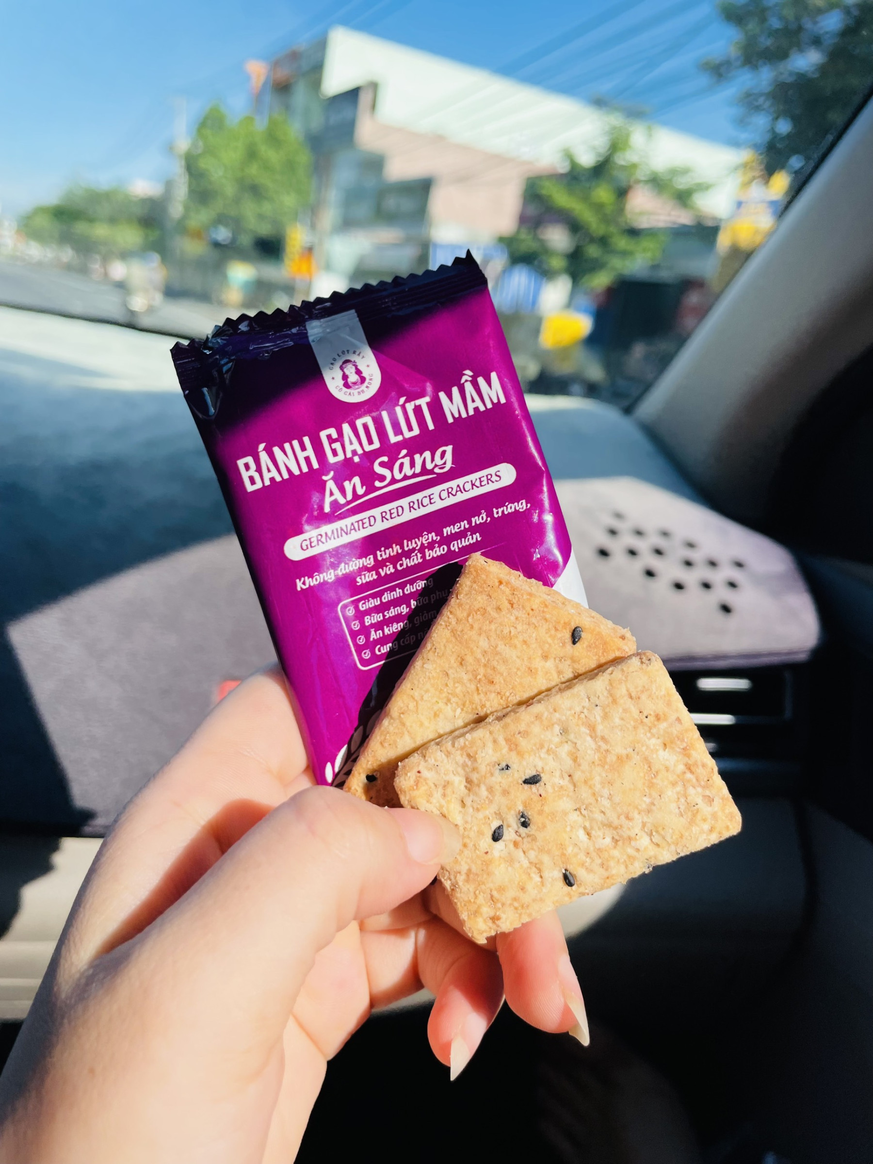 Bánh mầm Bhnong phù hợp người bận rộn