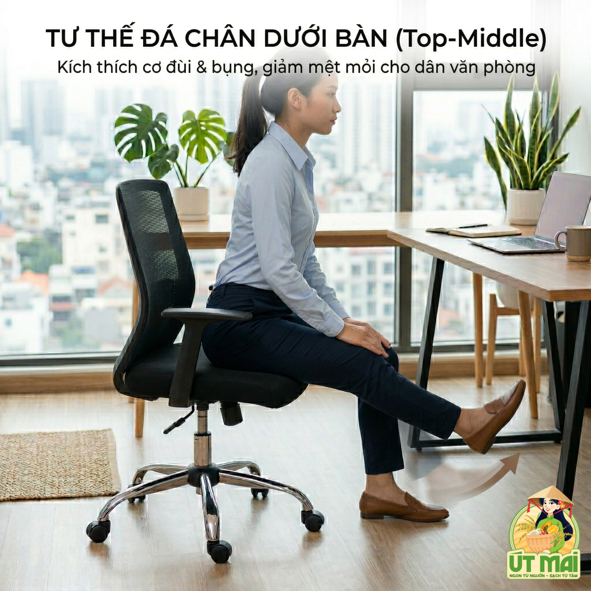 Đá chân dưới gầm bàn